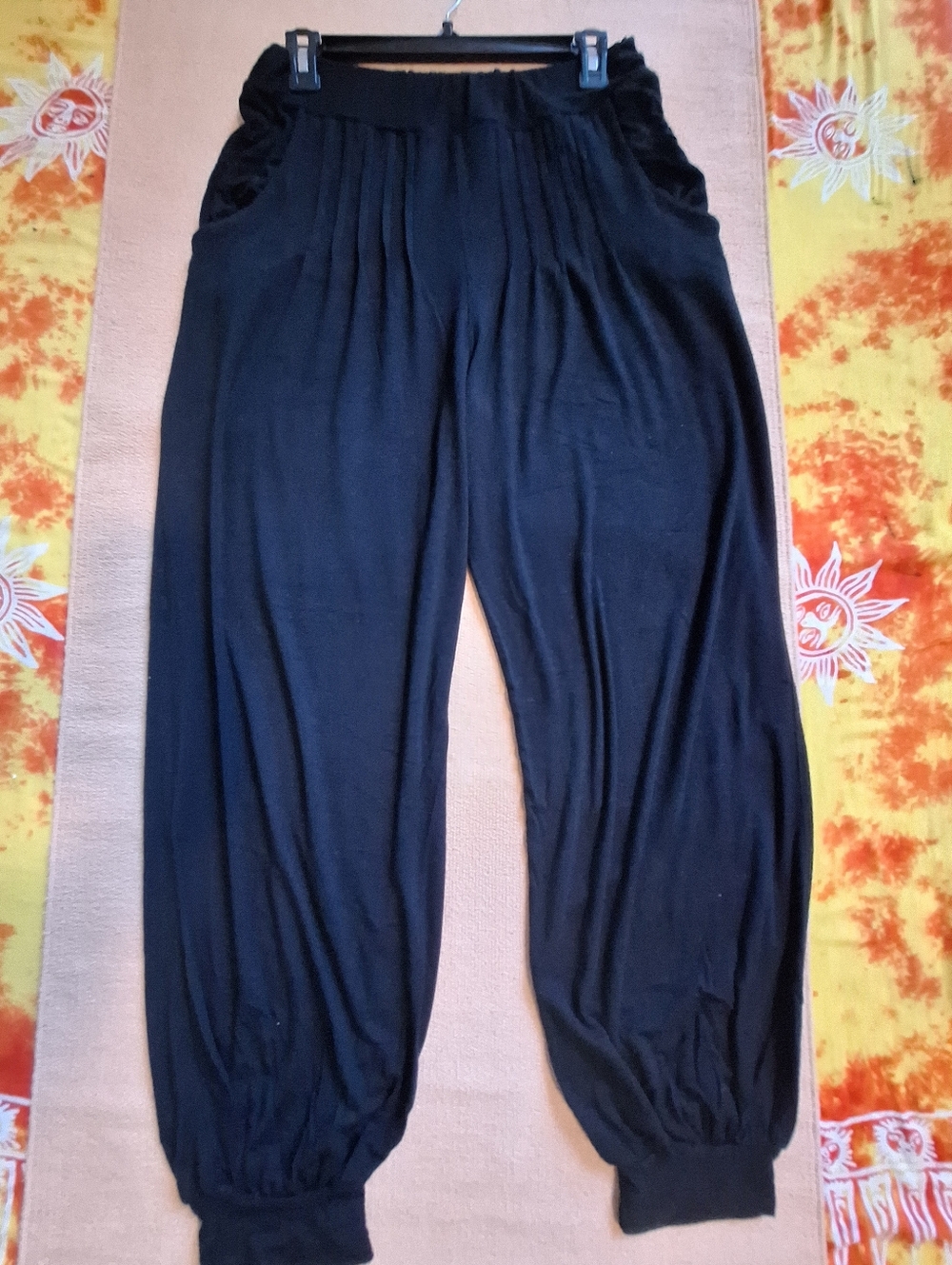 Black Harem Pants with Pleats and Pockets from HAREMPANTS.com in Thailand